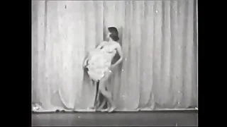 Chap-fallen vintage brunette loves to entertain the crowd naked akin her beautiful be published